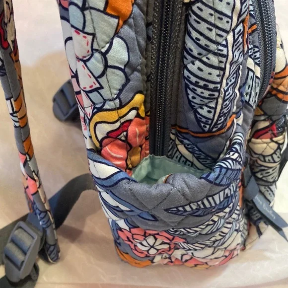 Vera Bradley Gray Quilted Backpack with Multicolor Floral Print - Picture 7 of 9